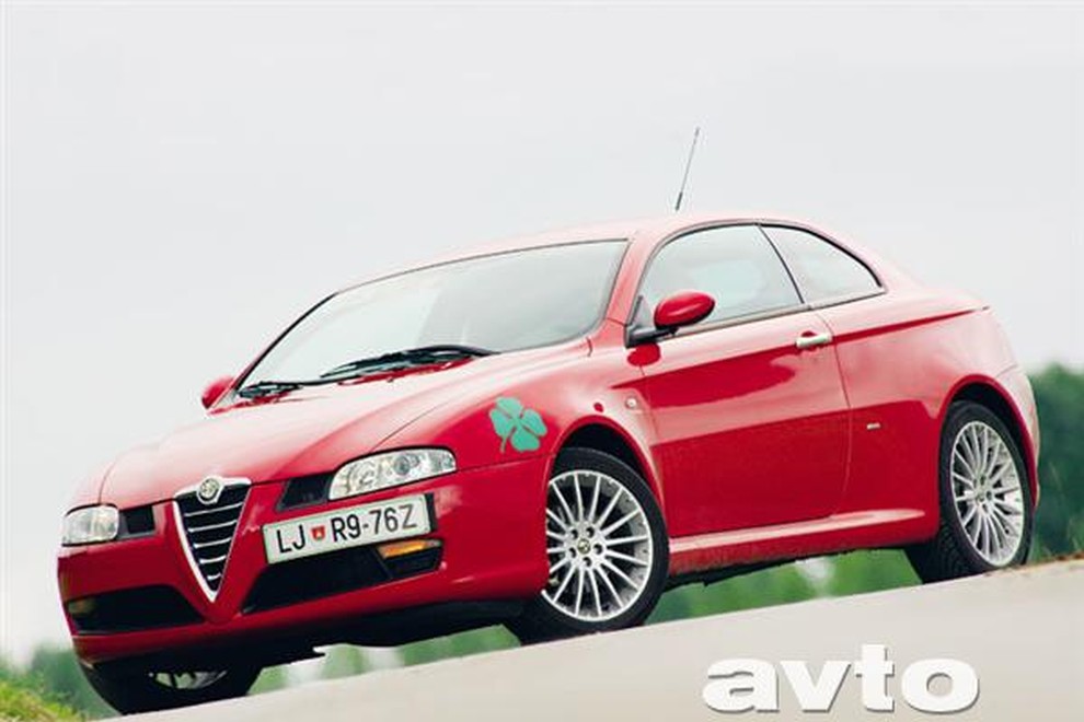 Alfa Romeo Alfa GT 2.0 16V JTS Distinctive