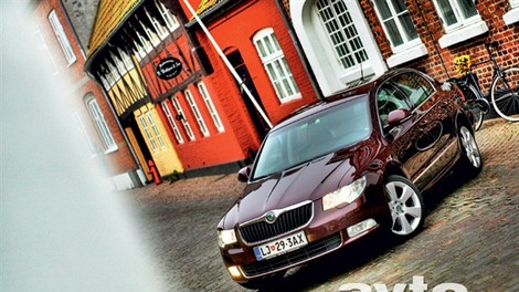 Škoda Superb 2.0 TDI (103 kW) DPF DSG Elegance