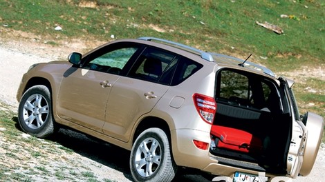 Toyota RAV4 2.2 D-4D (110 kW) Executive