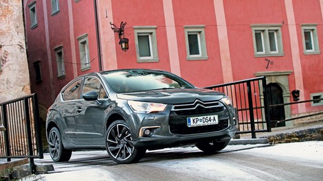 Kratek test: Citroën DS4 HDi 160 Sport Chic