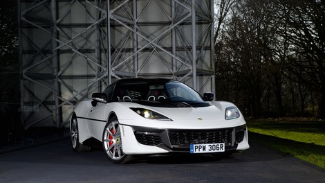 Ne, pod vodo pa ne bo šel: Lotus Evora Sport 410, s katerim so se spomnili bondovskega Esprita S1