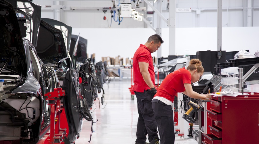 Pogrom Američanov na evropskem trgu. To so dejanske številke (foto: Tesla)