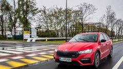 Gran tourer med svojimi sorodniki