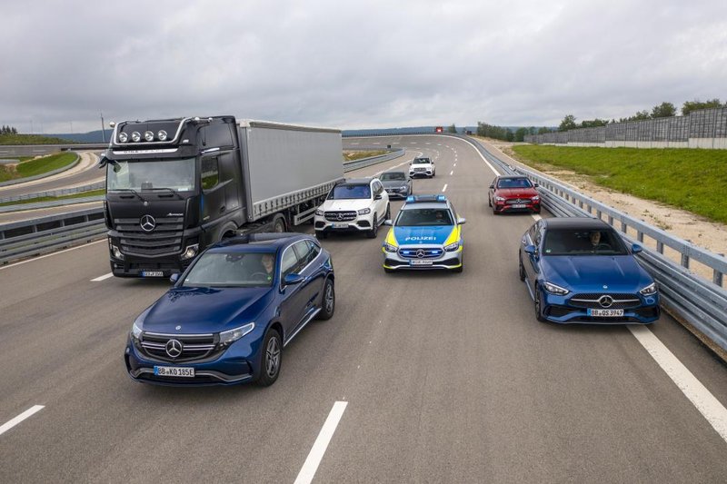 Izšel je novi Avto magazin: Polnjenje električnih vozil v večstanovanjskih objektih; vozila s prednostjo... testi: Subaru Outback, Hyundai Kona EV...