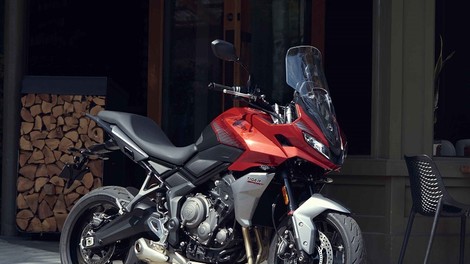 Triumph TIger Sport 660X - največji posebnež v razredu ekonomičnih crossoverjev!