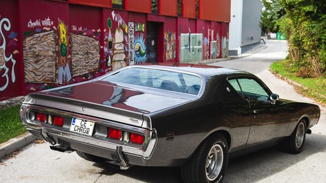 Sanjski Dodge Charger, ki je našel svoj prostor v garaži tega slovenskega glasbenika