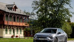 Test: Citroën ë-C4 X - Voiture électrique