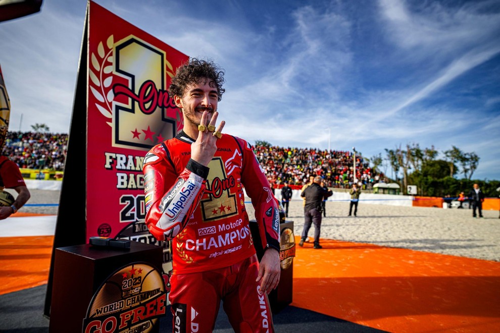 Pecco Bagnaia se je takole veselil novega naslova.