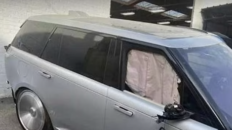 Zvezdničin karambolirani Range Rover se zdaj prodaja za 100 tisočakov!