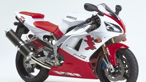 Yamaha R1 in R1M se umikata z evropskih cest - na dirkališču pa še nista rekli zadnje besede