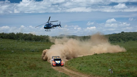 "Avto spredaj je v Afriki vedno -Toyota!"