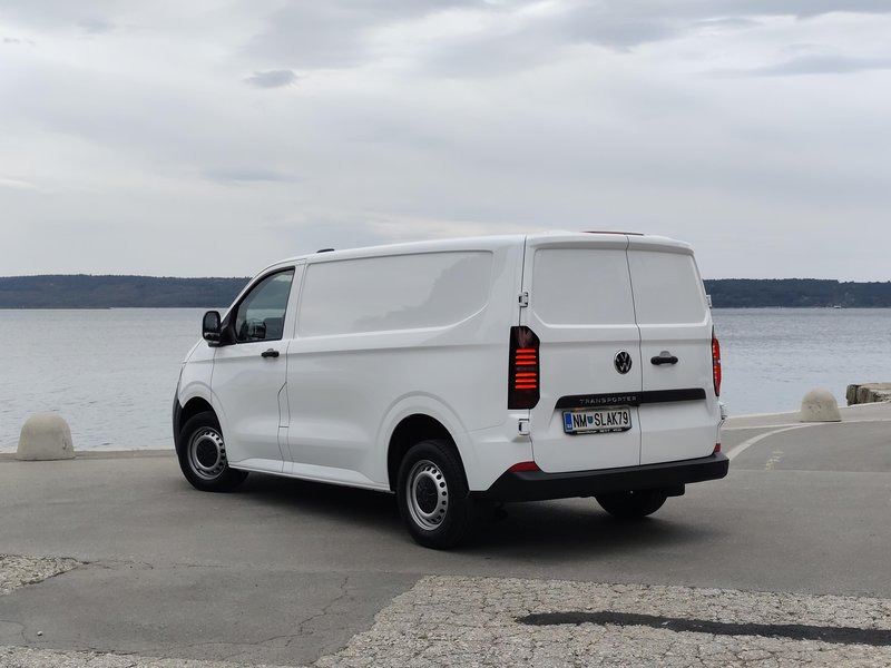 Novo pri nas: Volkswagen Transporter – Ekonomičnost pred všečnostjo
