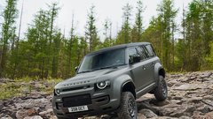 Novo v Sloveniji: Land Rover Defender Octa – Diamant, ki sije tudi v blatu