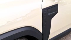 Test: Dacia Duster Hybrid 140 Journey - Kdo komu nastavlja ogledalo?