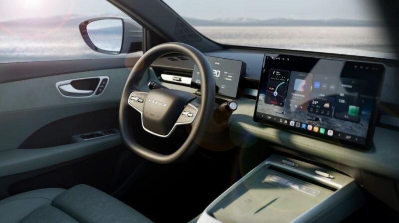 Roewe D6 - rekorder v dosegu
