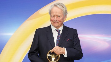 Ker je pot prestrma, si je Wolfgang Porsche omislil edinstveno rešitev. Prebivalci Salzburga pa so že "skočili v zrak"